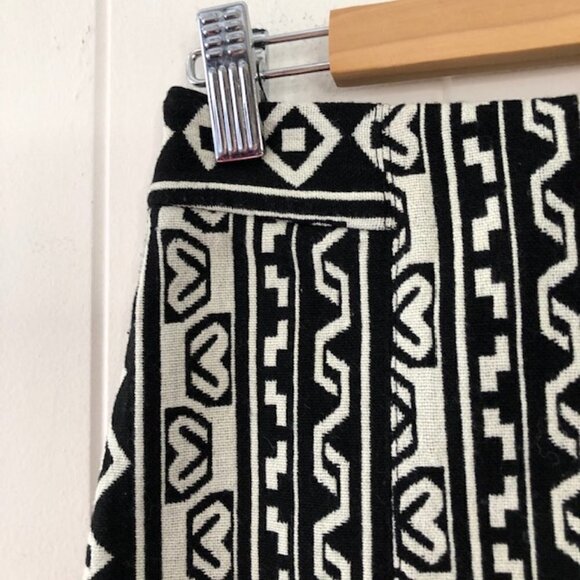 Forever 21 Aztec Print Shorts - Picture 3 of 6